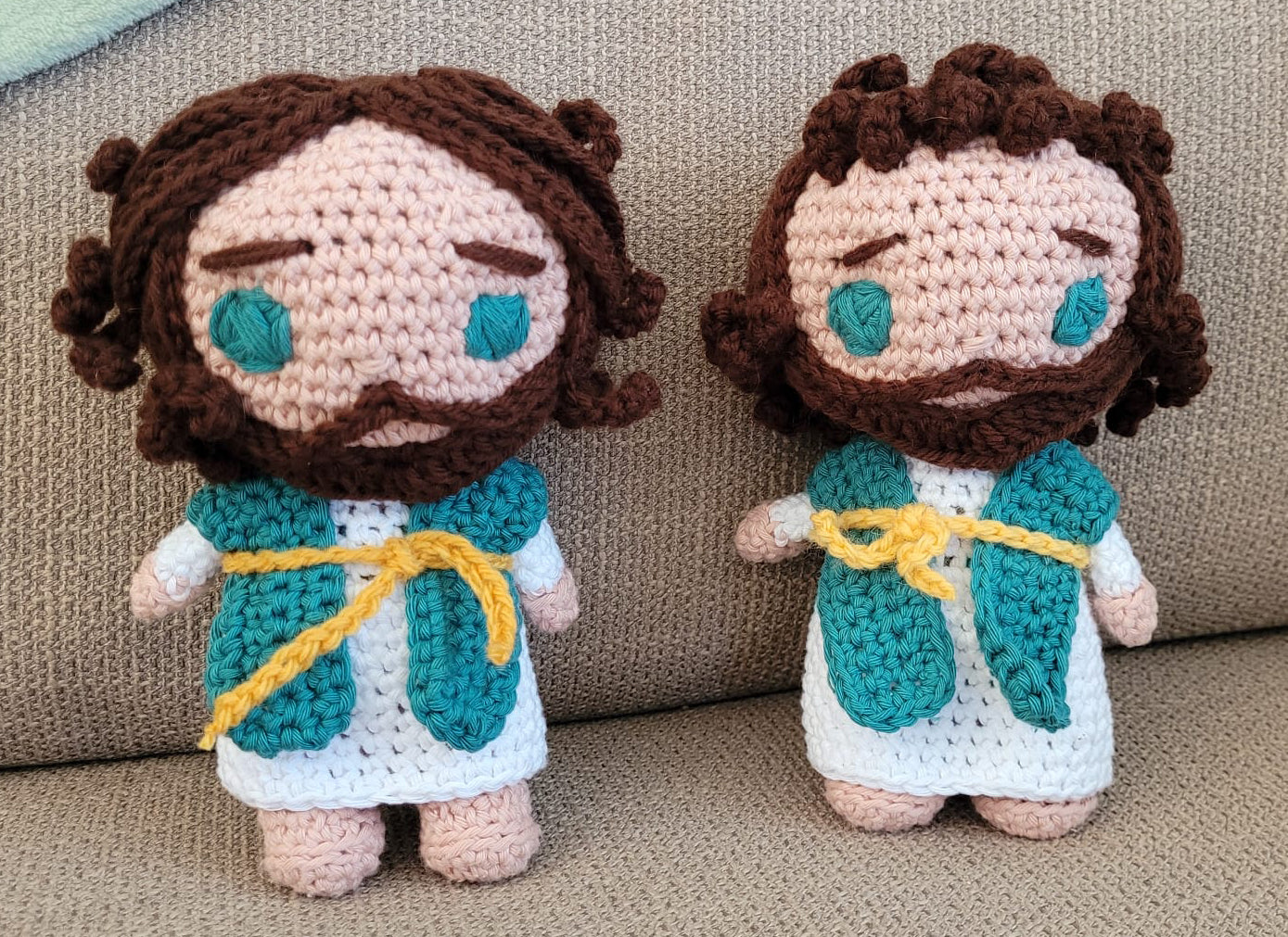 Jeesus amigurumi nukke