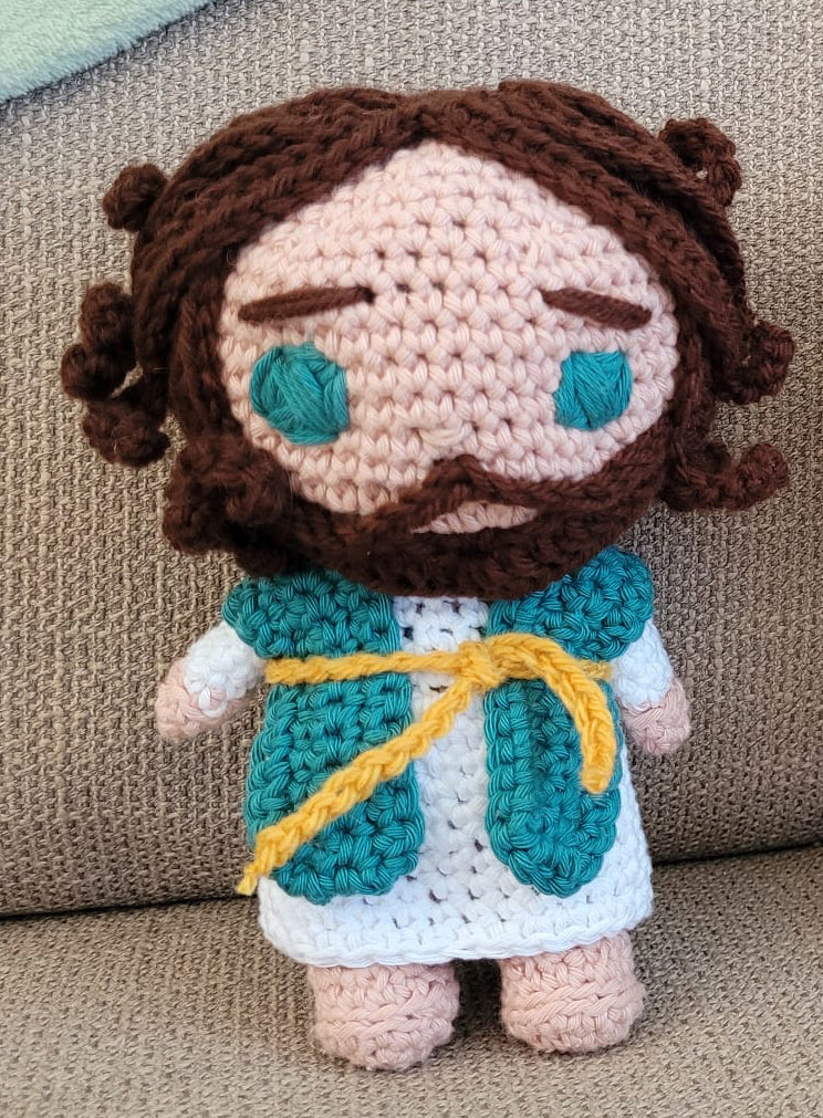 Jeesus amigurumi nukke